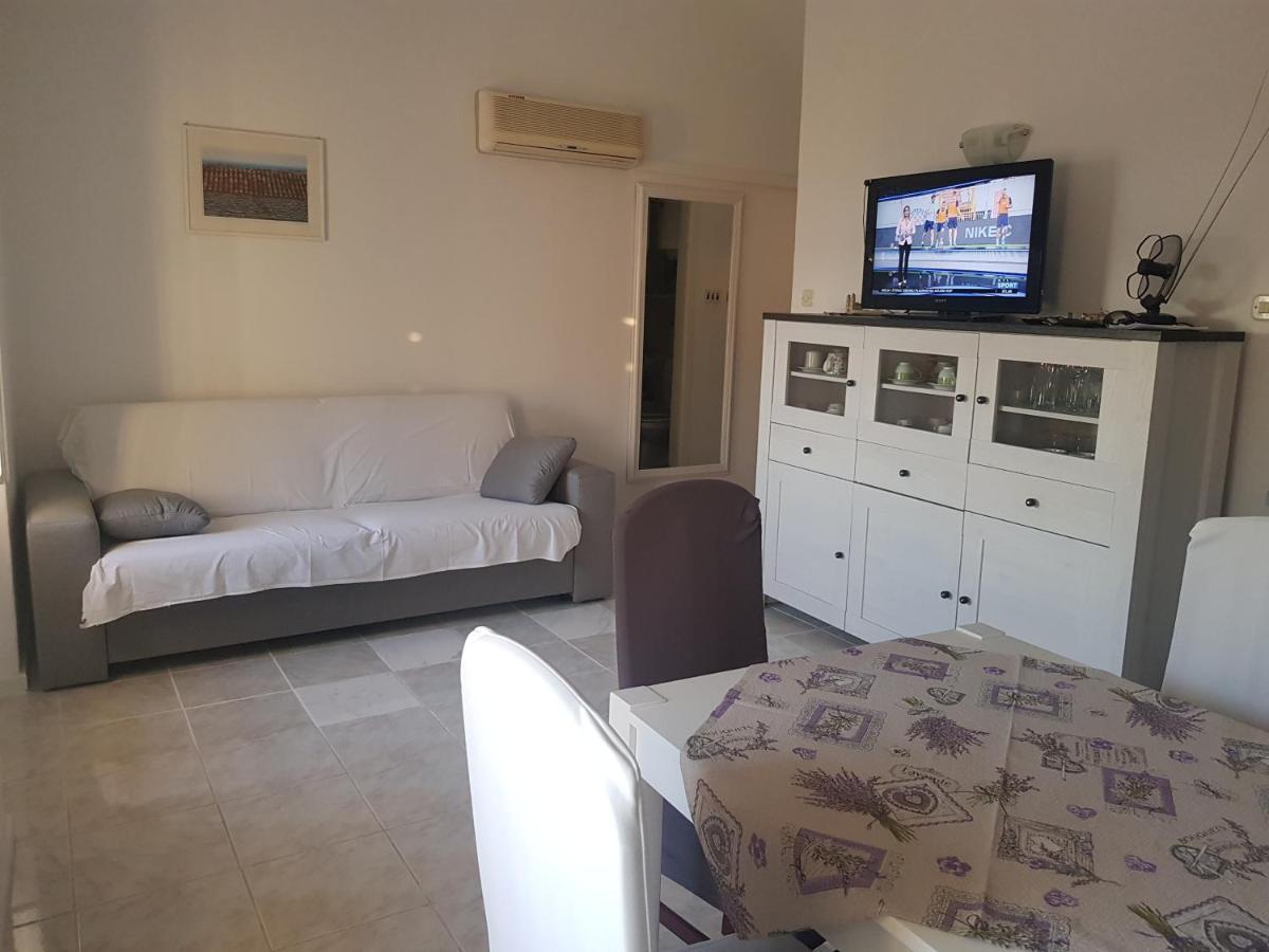 Studio Apartment Jelinek Brela Ngoại thất bức ảnh